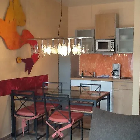 Apartment Art-hues *