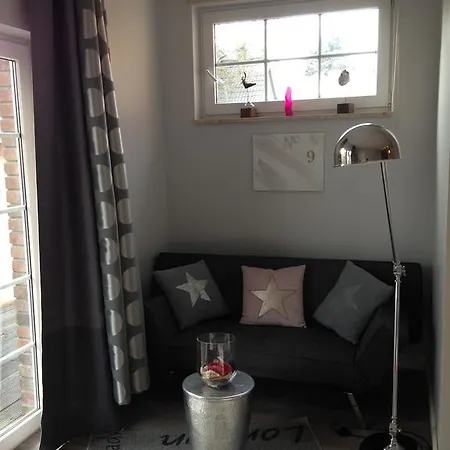 Art-hues Apartment *